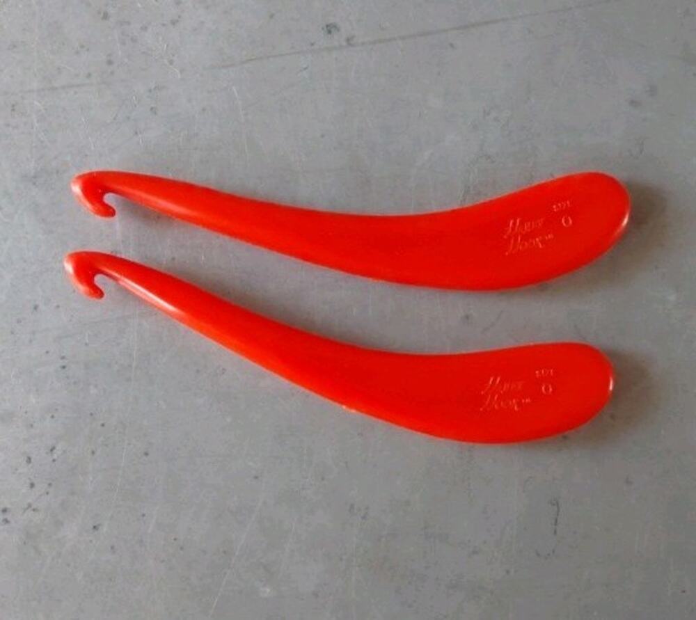 Ergonomic Plastic Crochet Hooks Size Q